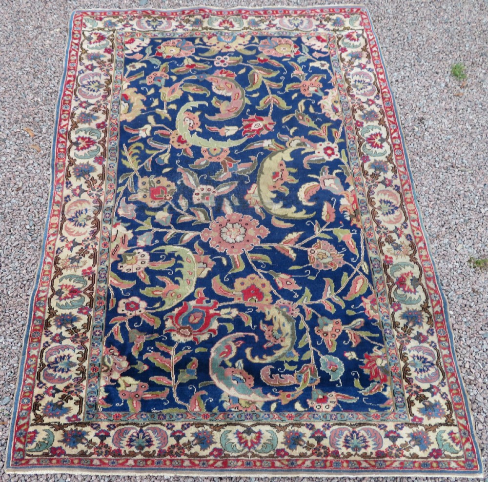 ONE OFF DESIGN PATTERN ANTIQUE TURKISH KAYSERI RUG. LAST QUARTER 19TH CENTURY. View II