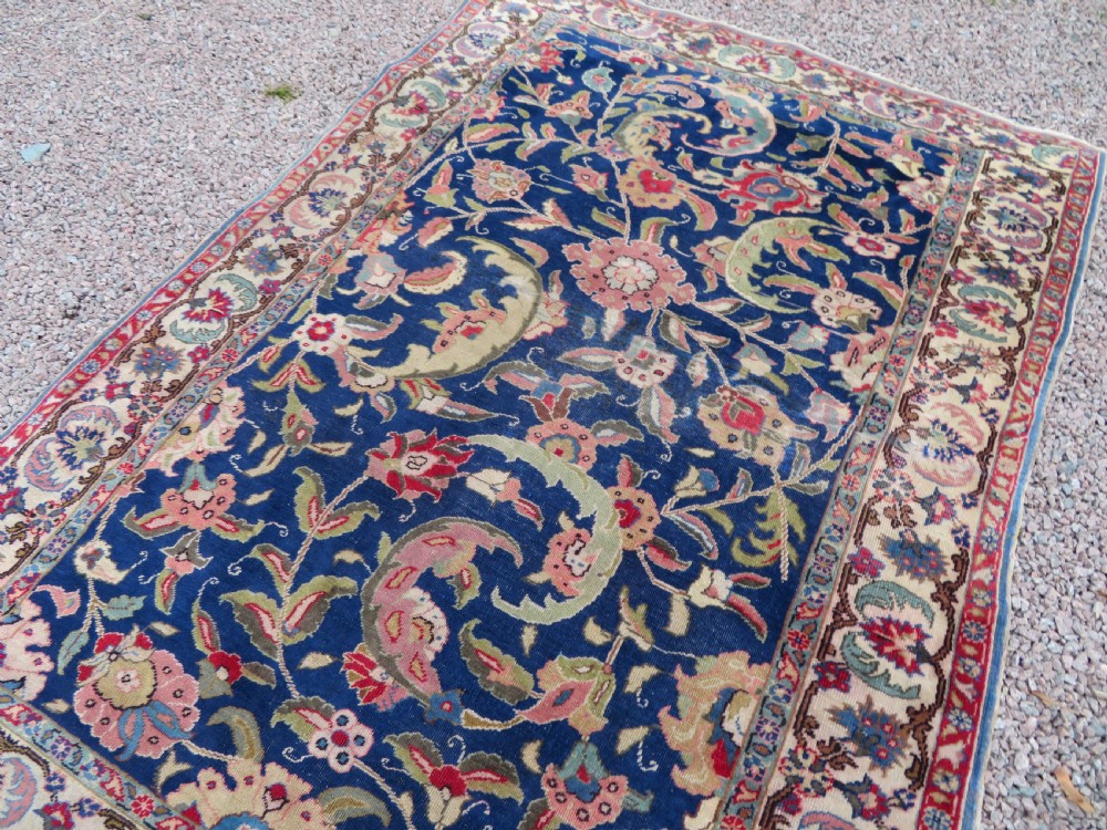 ONE OFF DESIGN PATTERN ANTIQUE TURKISH KAYSERI RUG. LAST QUARTER 19TH CENTURY. View XVIII