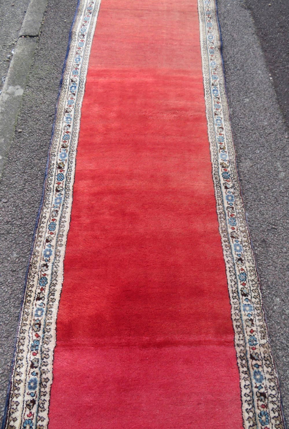 UNUSUAL MET-HANE (EMPTY FIELD) LONG NARROW HALL RUNNER. 426CM X 75CM.  View XIII