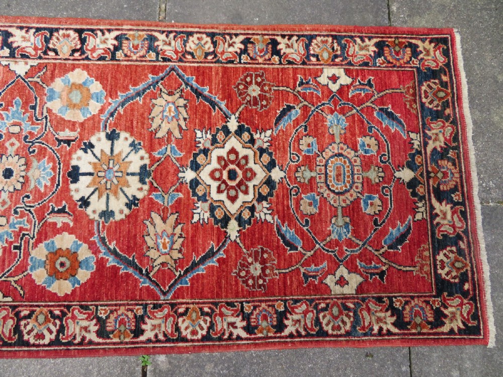 ATTRACTIVE OLD ZIEGLER RUNNER LONG RUG. HALLWAY CORRIDOR RUNNER .ONLY 82CM WIDE. View VI