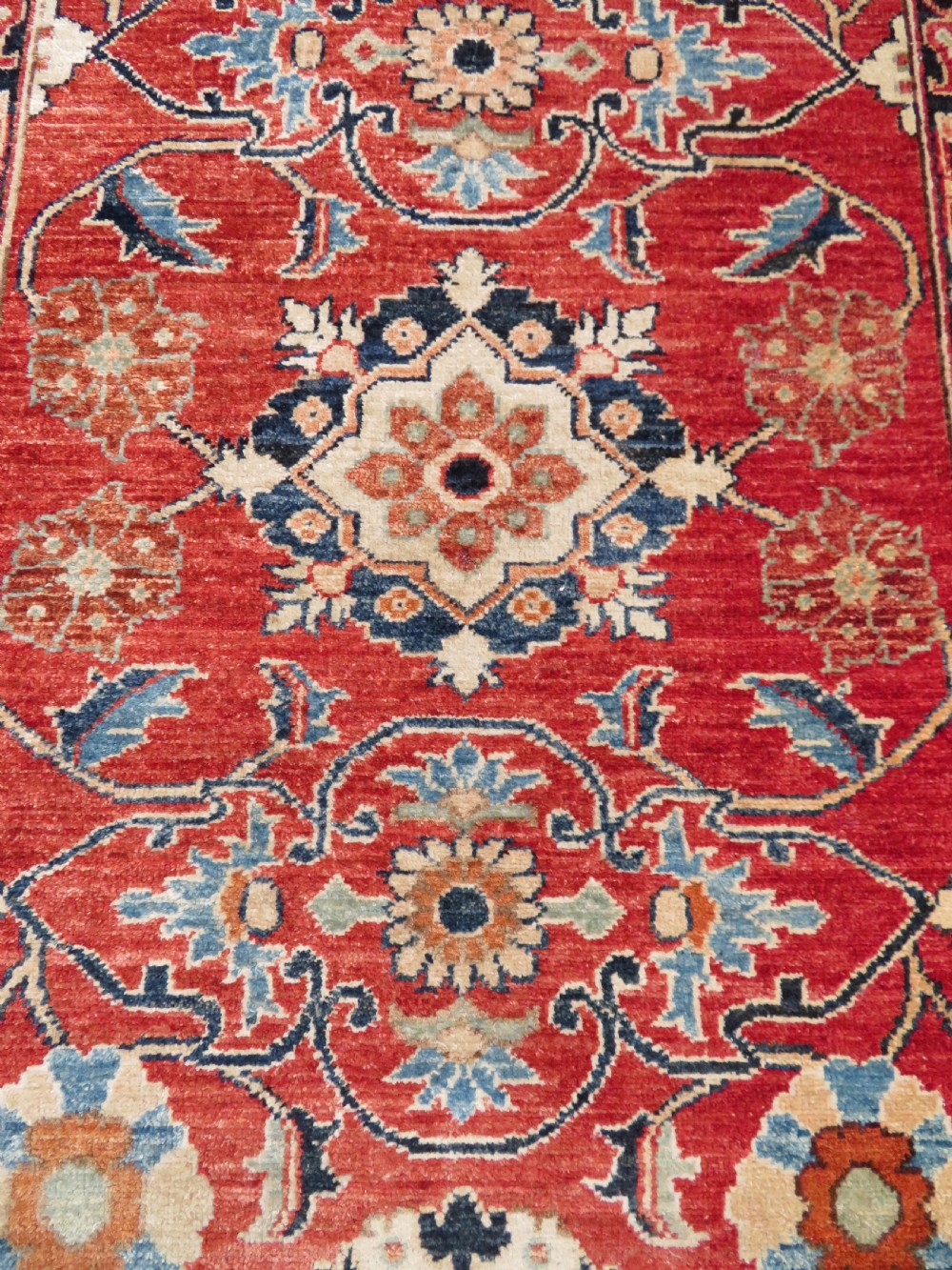 ATTRACTIVE OLD ZIEGLER RUNNER LONG RUG. HALLWAY CORRIDOR RUNNER .ONLY 82CM WIDE. View XI
