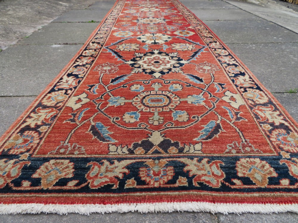 ATTRACTIVE OLD ZIEGLER RUNNER LONG RUG. HALLWAY CORRIDOR RUNNER .ONLY 82CM WIDE. View XXI