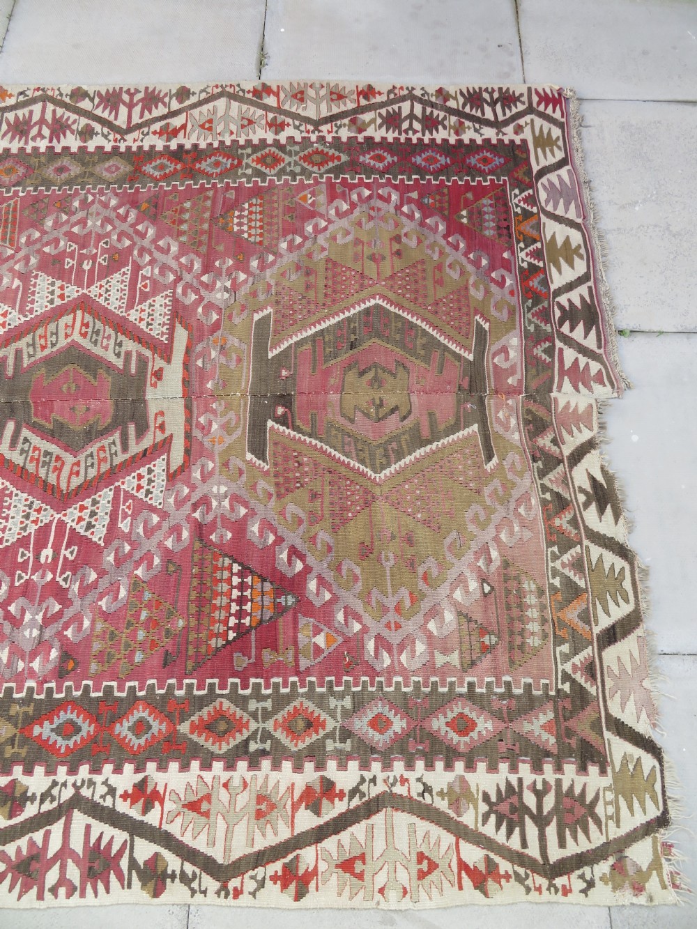 ANTIQUE TURKISH KONYA KILIM. LARGE CARPET SIZE KILIM WITH SOFT COLOURS. 323CM X 150CM. View V
