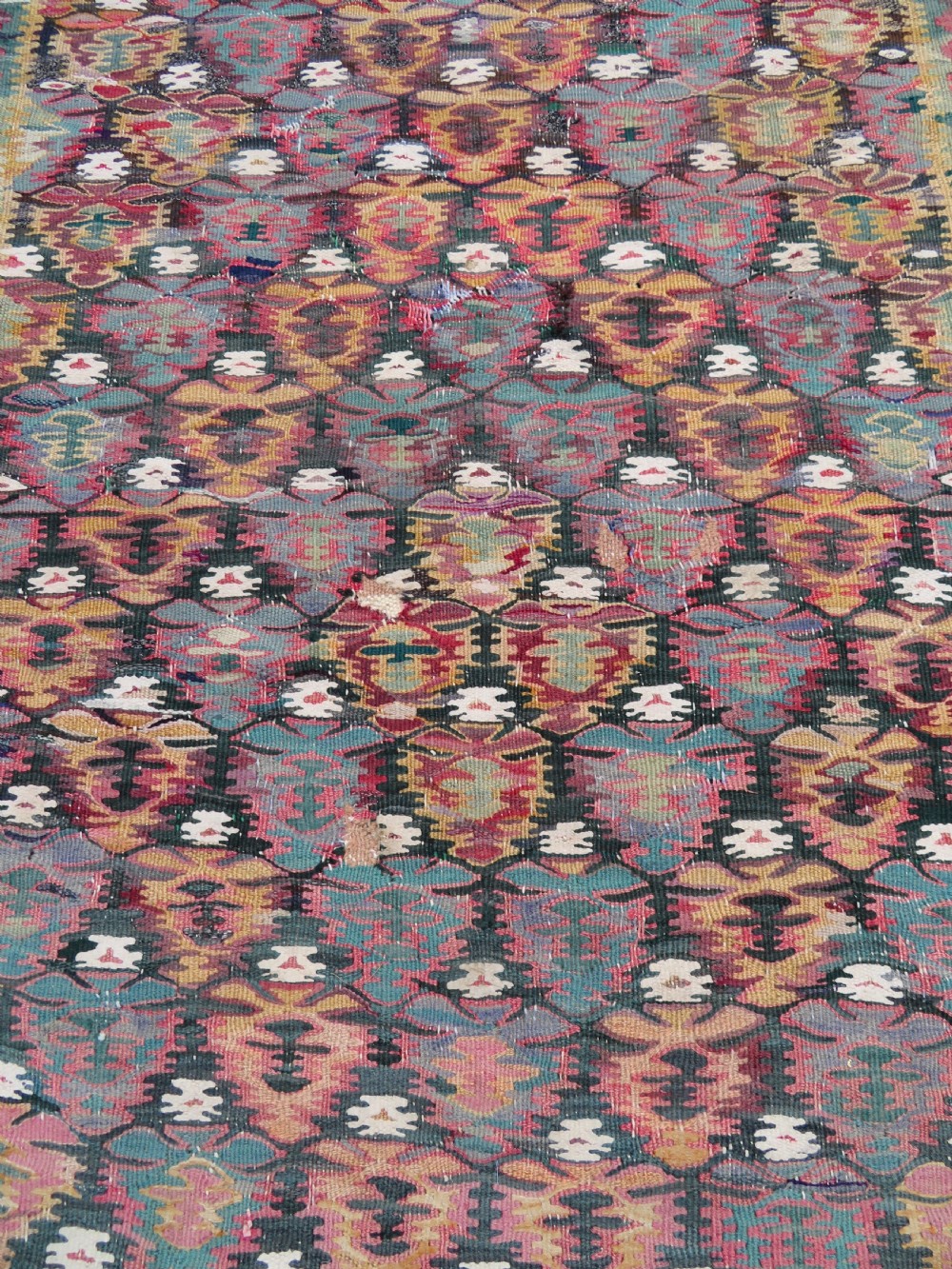 IDIOSYNCRATIC DESIGN ANTIQUE Kurdish Senneh Bijar Kilim Kelim Flat Weave Runner Long Rug.244cm X 102cm. View XX