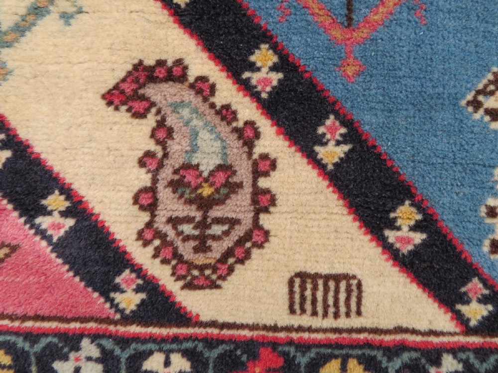 UNUSUAL OLD QUCHAN KURD KURDISH RUG. STUNNING BOTEH DESIGN. 198CM X 138CM. View VII