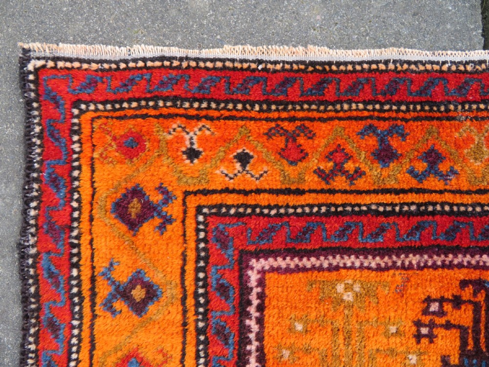 UNUSUAL ANTIQUE BALUCH RUG. 142CM X 92CM. View XII
