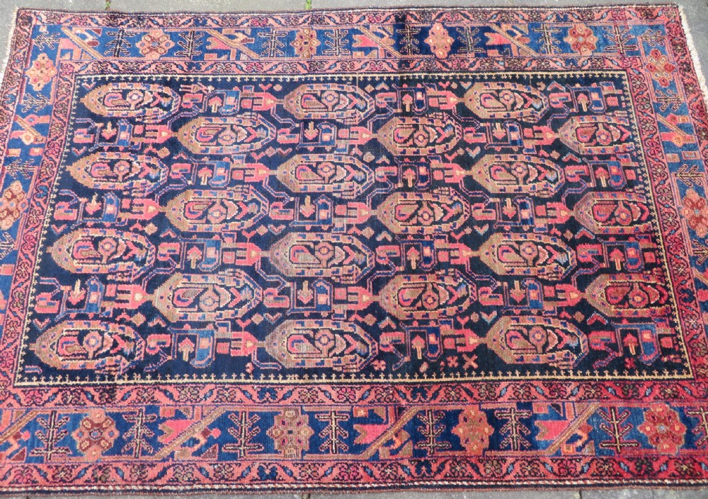 ANTIQUE HAMADAN VILLAGE RUG. WITH BOTEHS & LONE TRIBAL FIGURE. NORTH WEST PERSIA. 201CM X 133CM. View III