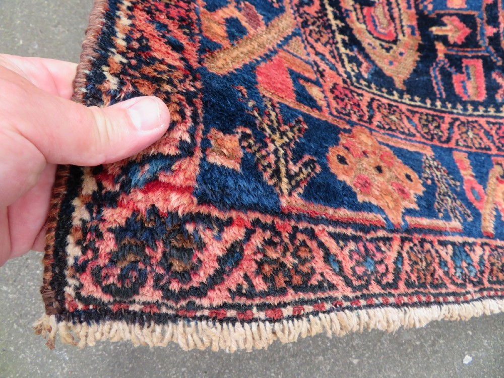 ANTIQUE HAMADAN VILLAGE RUG. WITH BOTEHS & LONE TRIBAL FIGURE. NORTH WEST PERSIA. 201CM X 133CM. View V