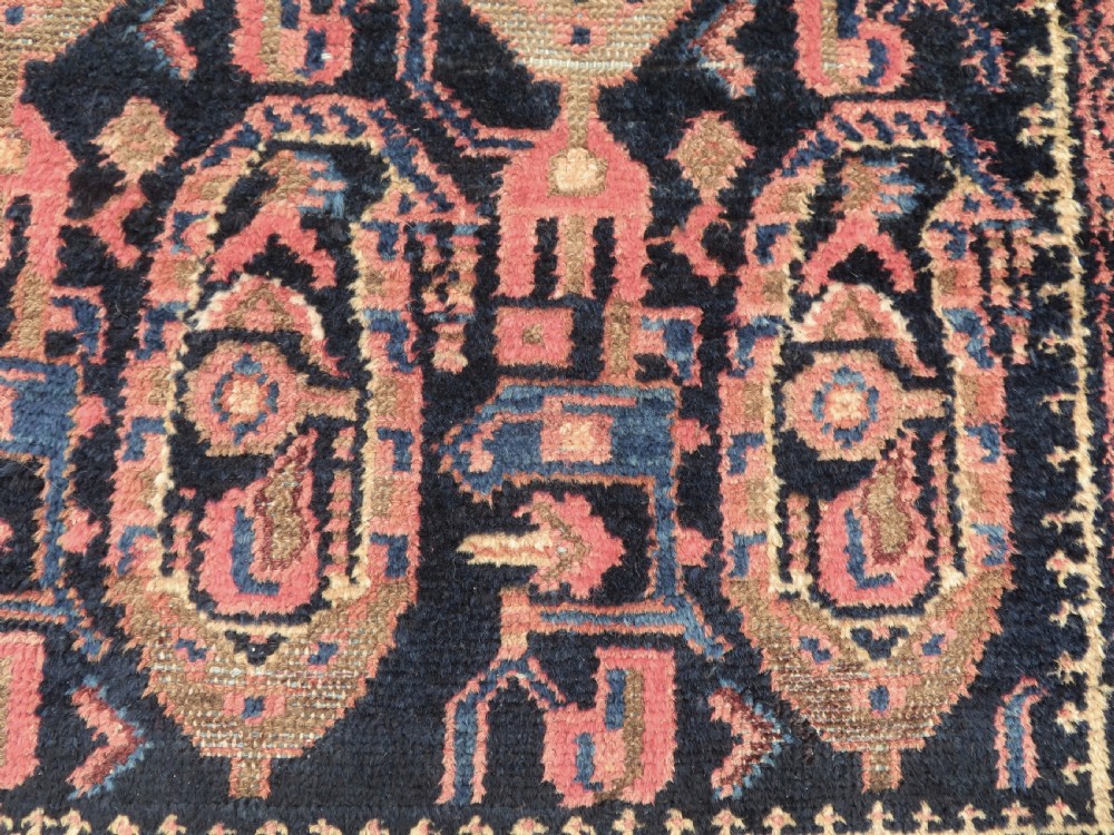 ANTIQUE HAMADAN VILLAGE RUG. WITH BOTEHS & LONE TRIBAL FIGURE. NORTH WEST PERSIA. 201CM X 133CM. View XII
