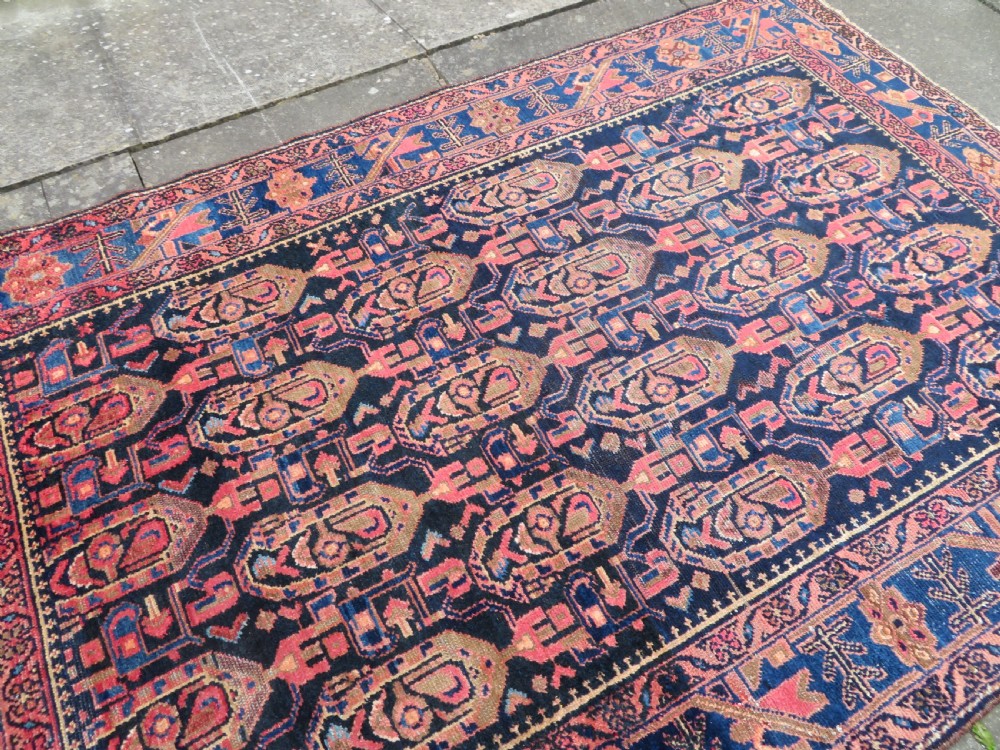 ANTIQUE HAMADAN VILLAGE RUG. WITH BOTEHS & LONE TRIBAL FIGURE. NORTH WEST PERSIA. 201CM X 133CM. View XVI
