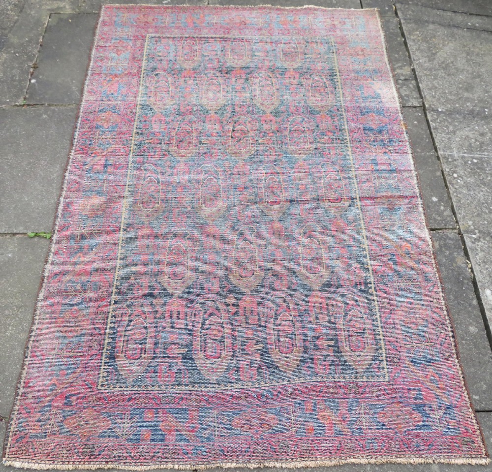 ANTIQUE HAMADAN VILLAGE RUG. WITH BOTEHS & LONE TRIBAL FIGURE. NORTH WEST PERSIA. 201CM X 133CM. View XVII