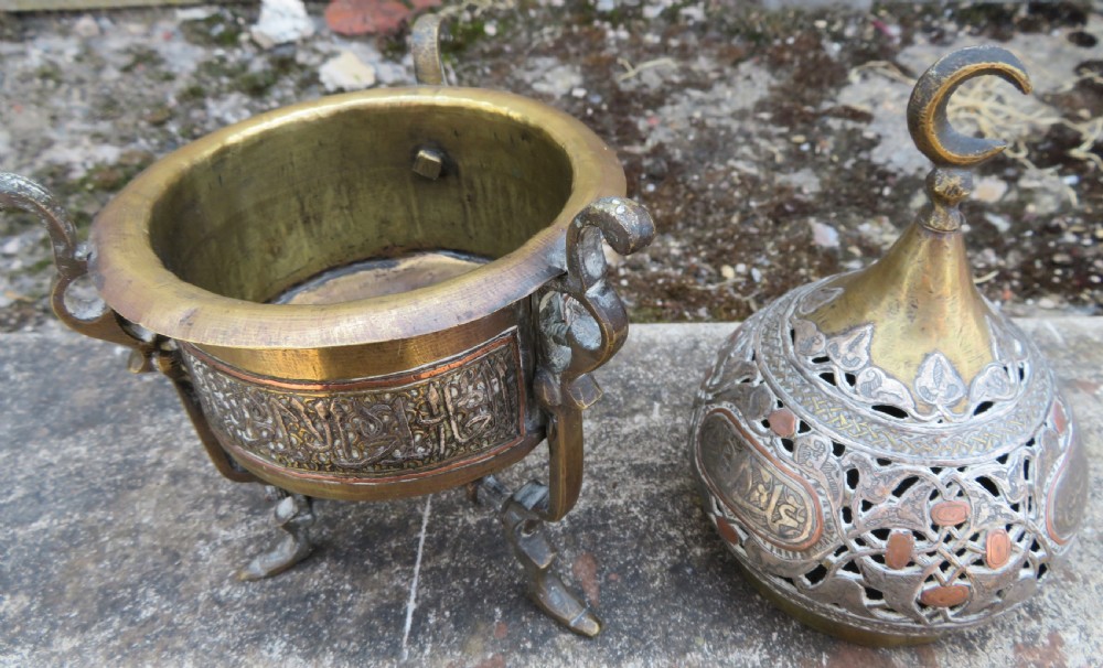 ANTIQUE CAIRO WARE INCENSE BURNER. OTTOMAN EGYPT. LATE 19TH CENTURY. View XIV