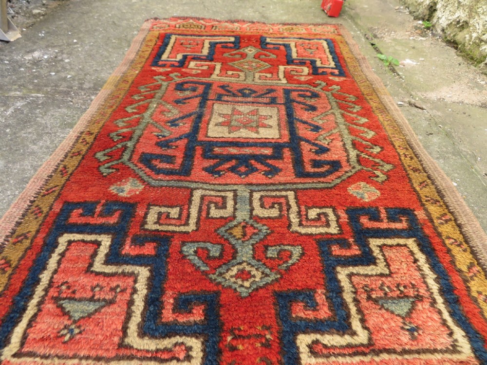 ANTIQUE TURKISH KONYA YASTIK RUG. CENTRAL ANATOLIA. EARLY 19TH CENTURY. 89CM X 49CM. View XI