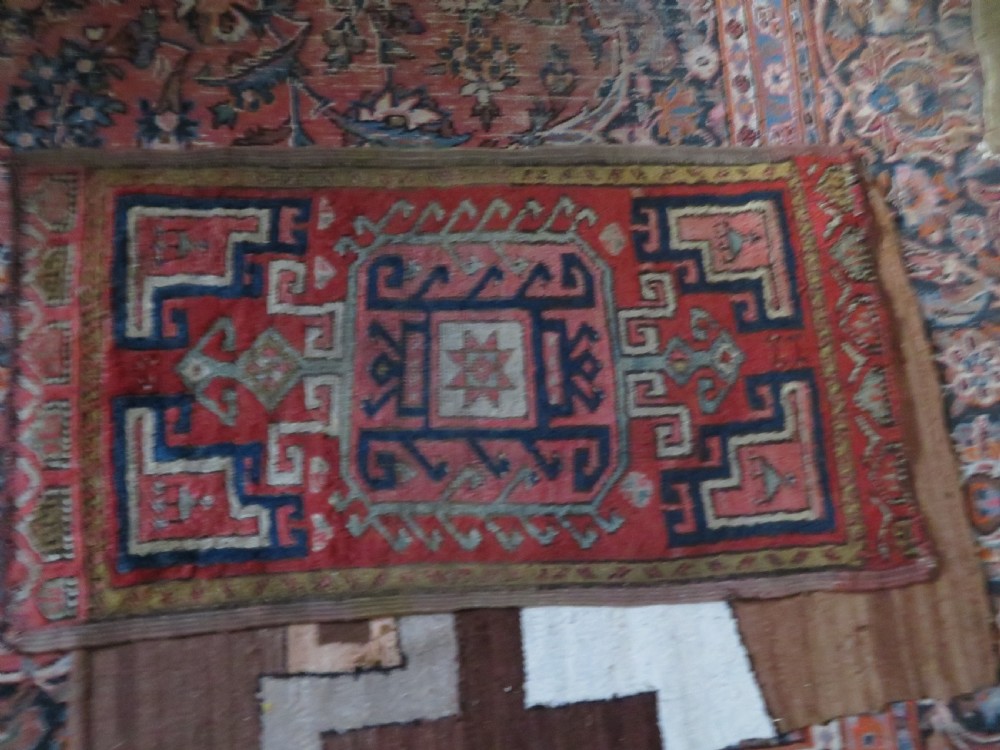ANTIQUE TURKISH KONYA YASTIK RUG. CENTRAL ANATOLIA. EARLY 19TH CENTURY. 89CM X 49CM. View XVIII