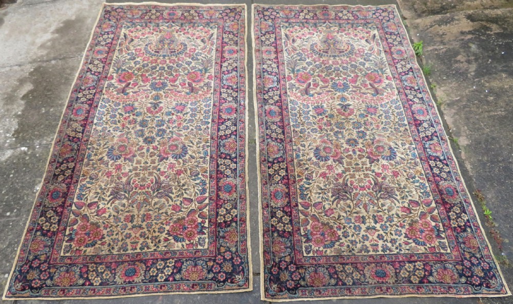PAIR ANTIQUE IVORY GROUND FLORAL KERMAN KIRMAN RUGS. SOUTH PERSIA. 174CM X 90CM. View II