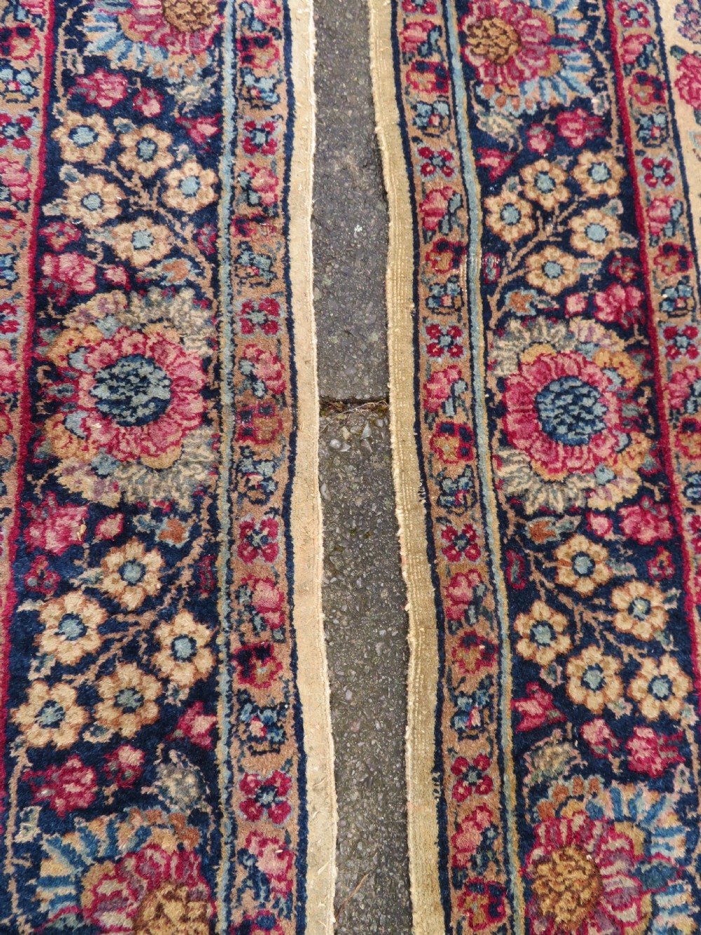 PAIR ANTIQUE IVORY GROUND FLORAL KERMAN KIRMAN RUGS. SOUTH PERSIA. 174CM X 90CM. View XII