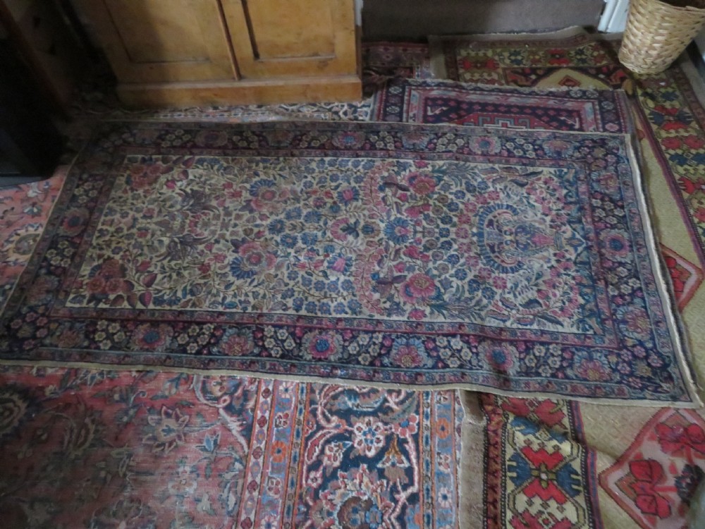PAIR ANTIQUE IVORY GROUND FLORAL KERMAN KIRMAN RUGS. SOUTH PERSIA. 174CM X 90CM. View XIX