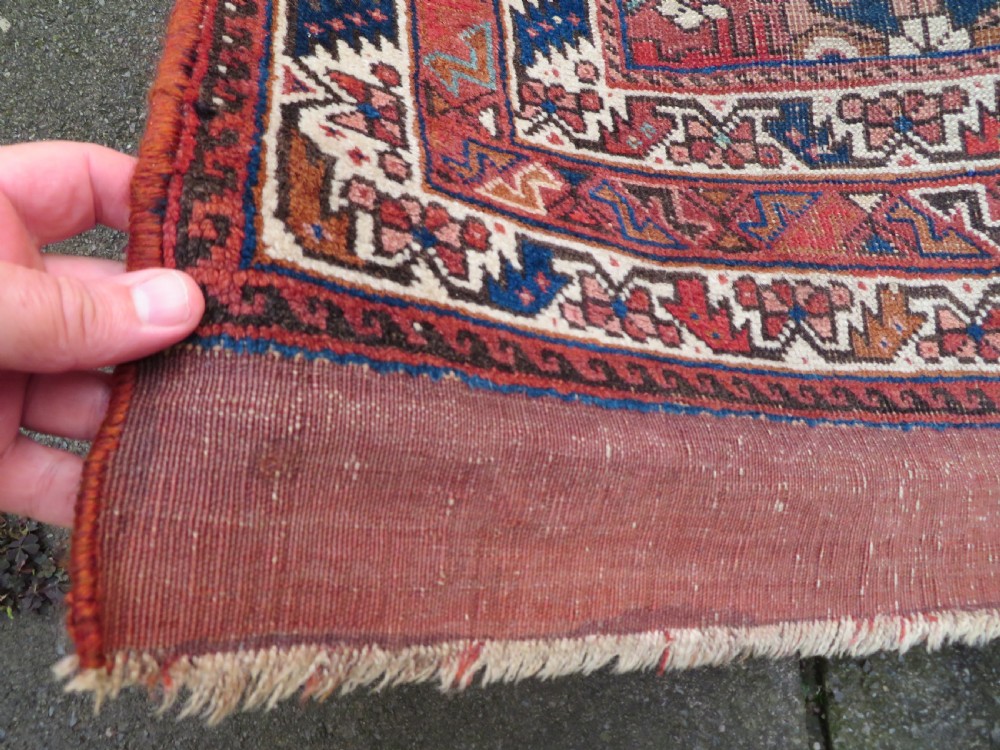 EARLY PATTERN ANTIQUE KHAMSEH RUG. 2ND HALF 19TH CENTURY. SOUTH WEST PERSIA. 168CM X 125CM. View XI