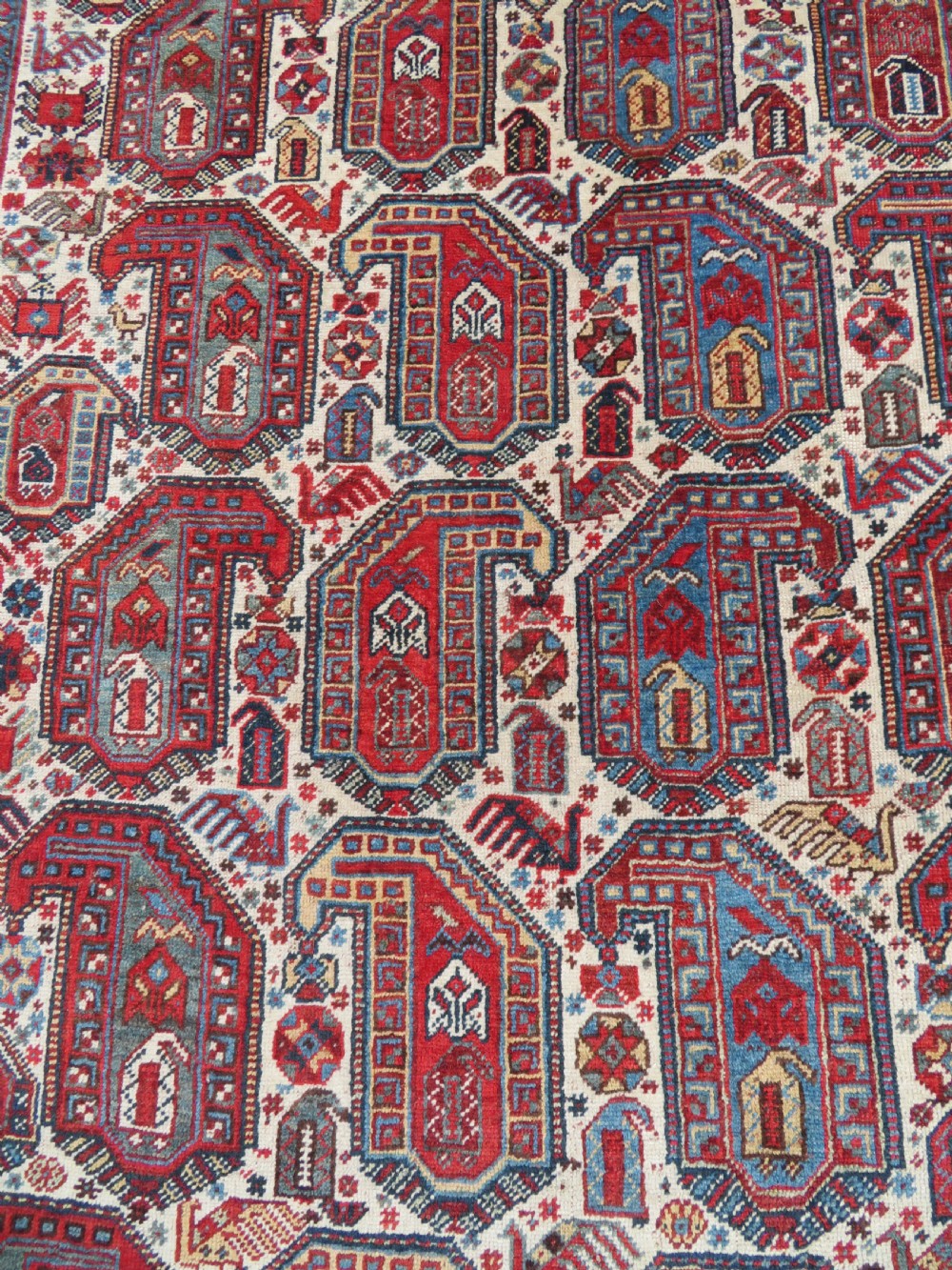 ANTIQUE KHAMSEH TRIBAL RUG. BAHARLU/AINALU ARAB NOMADS. SOUTH WEST PERSIA. 274CM X 184CM. View VI