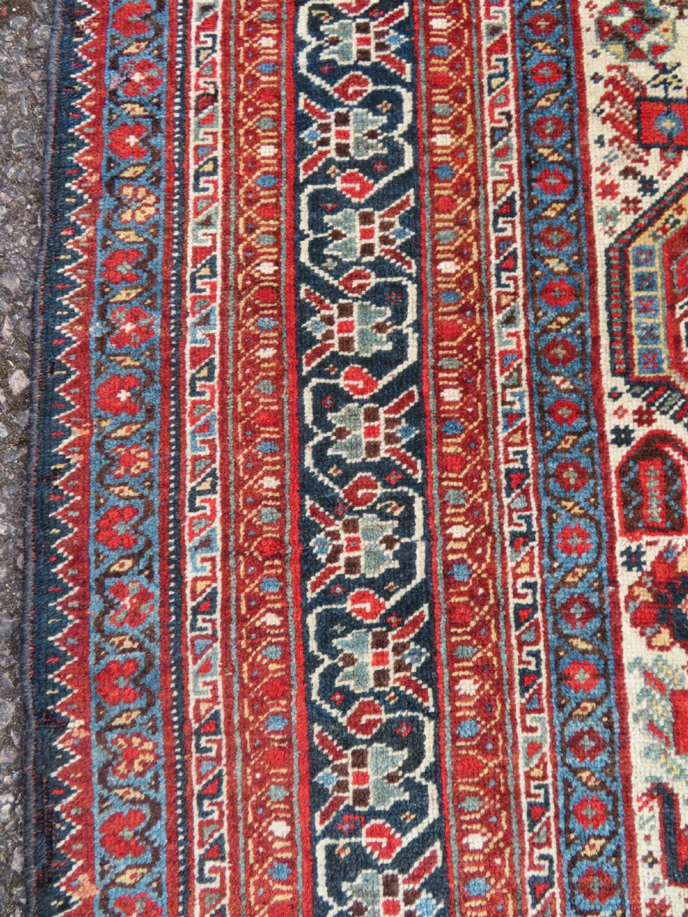 ANTIQUE KHAMSEH TRIBAL RUG. BAHARLU/AINALU ARAB NOMADS. SOUTH WEST PERSIA. 274CM X 184CM. View IX