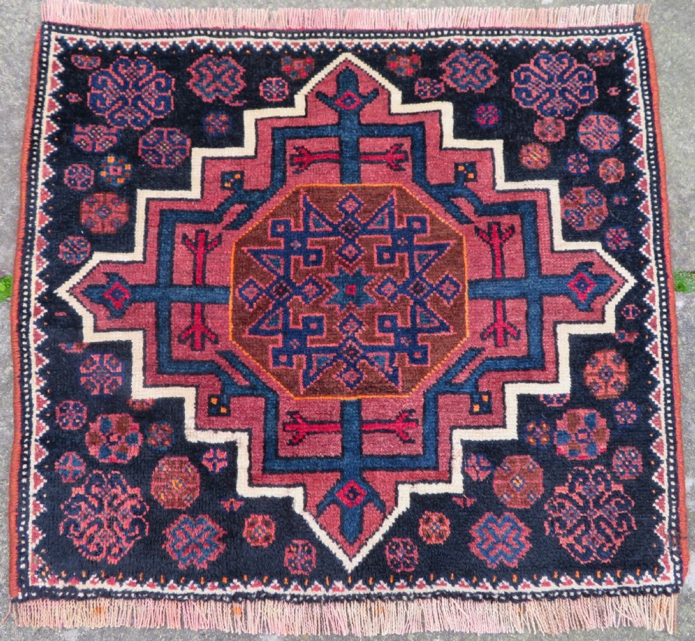 ANTIQUE LURI SADDLE BAG FACE RUG. LURI TRIBES OF LURISTAN. WEST PERSIA.