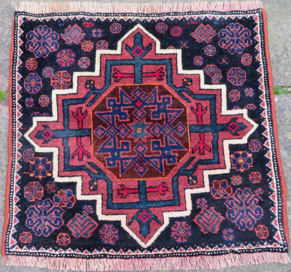 ANTIQUE LURI SADDLE BAG FACE RUG. LURI TRIBES OF LURISTAN. WEST PERSIA.