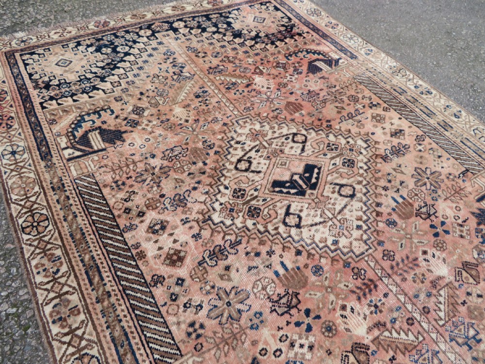 OLD SHIRAZ QASHQAI SMALL CARPET LARGE RUG. 254CM X 173CM. View IX