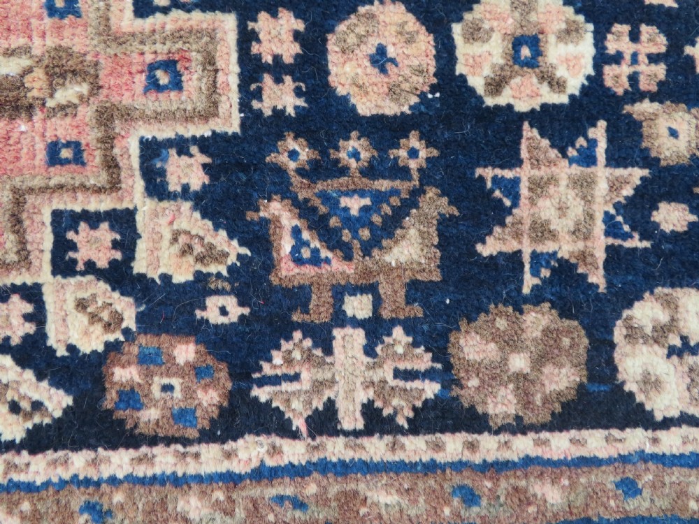 OLD SHIRAZ QASHQAI SMALL CARPET LARGE RUG. 254CM X 173CM. View XI