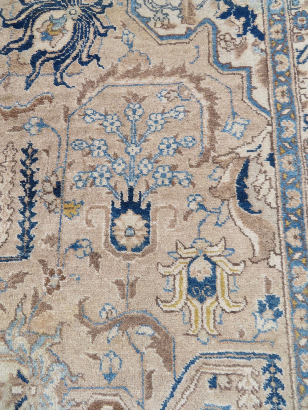 Antique Tabriz Carpet. 367cm x 270cm. View XIV