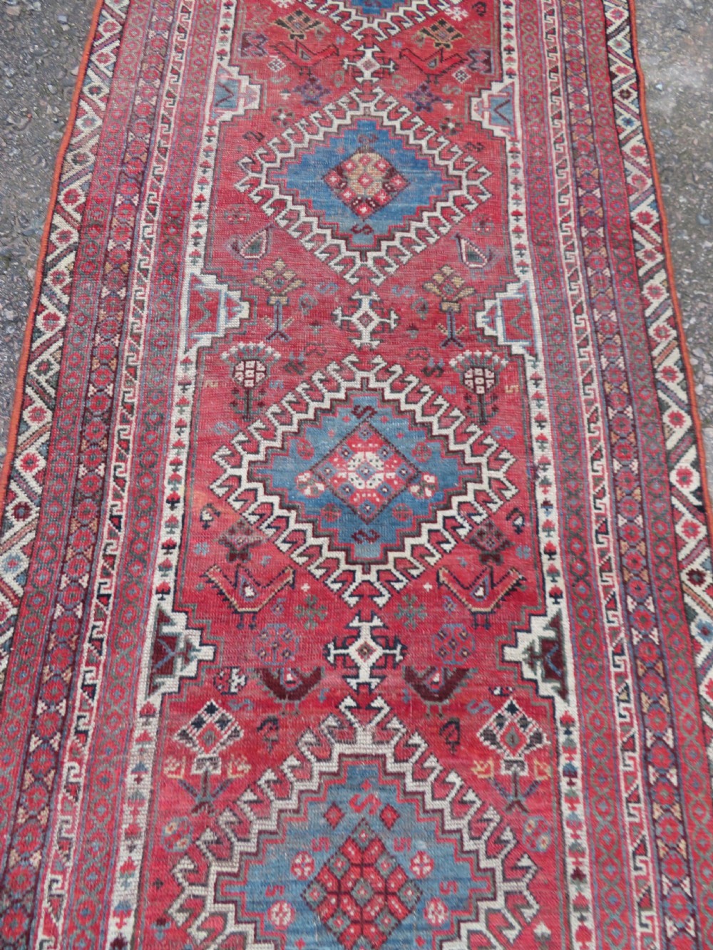 ANTIQUE KHAMSEH LONG NARROW RUNNER. PEACOCKS & PECKING CHICKENS. 457CM X 82CM. View VII