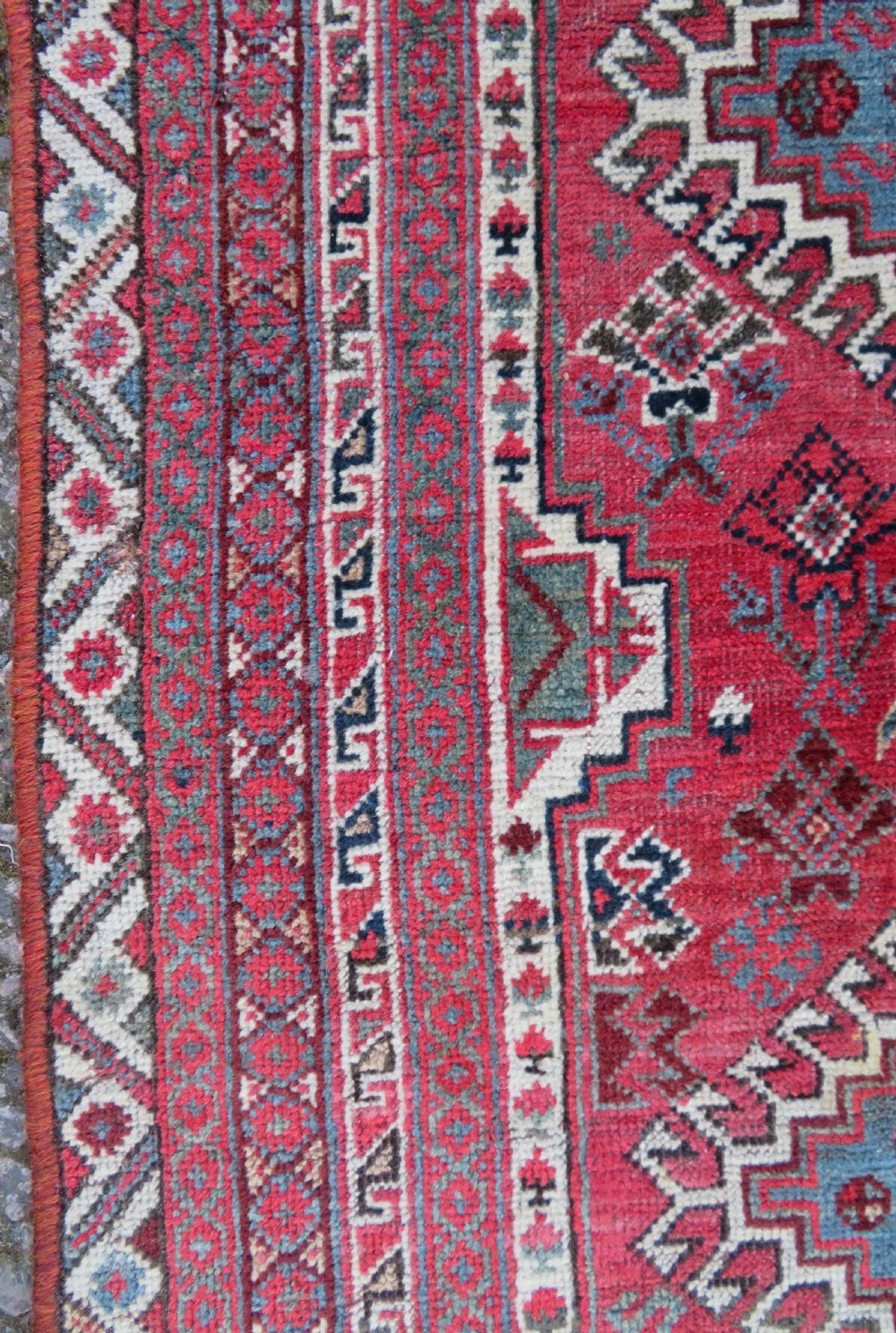 Antique Khamseh Long Narrow Runner. Peacocks & Pecking Chickens. 457cm X 84cm. View XI