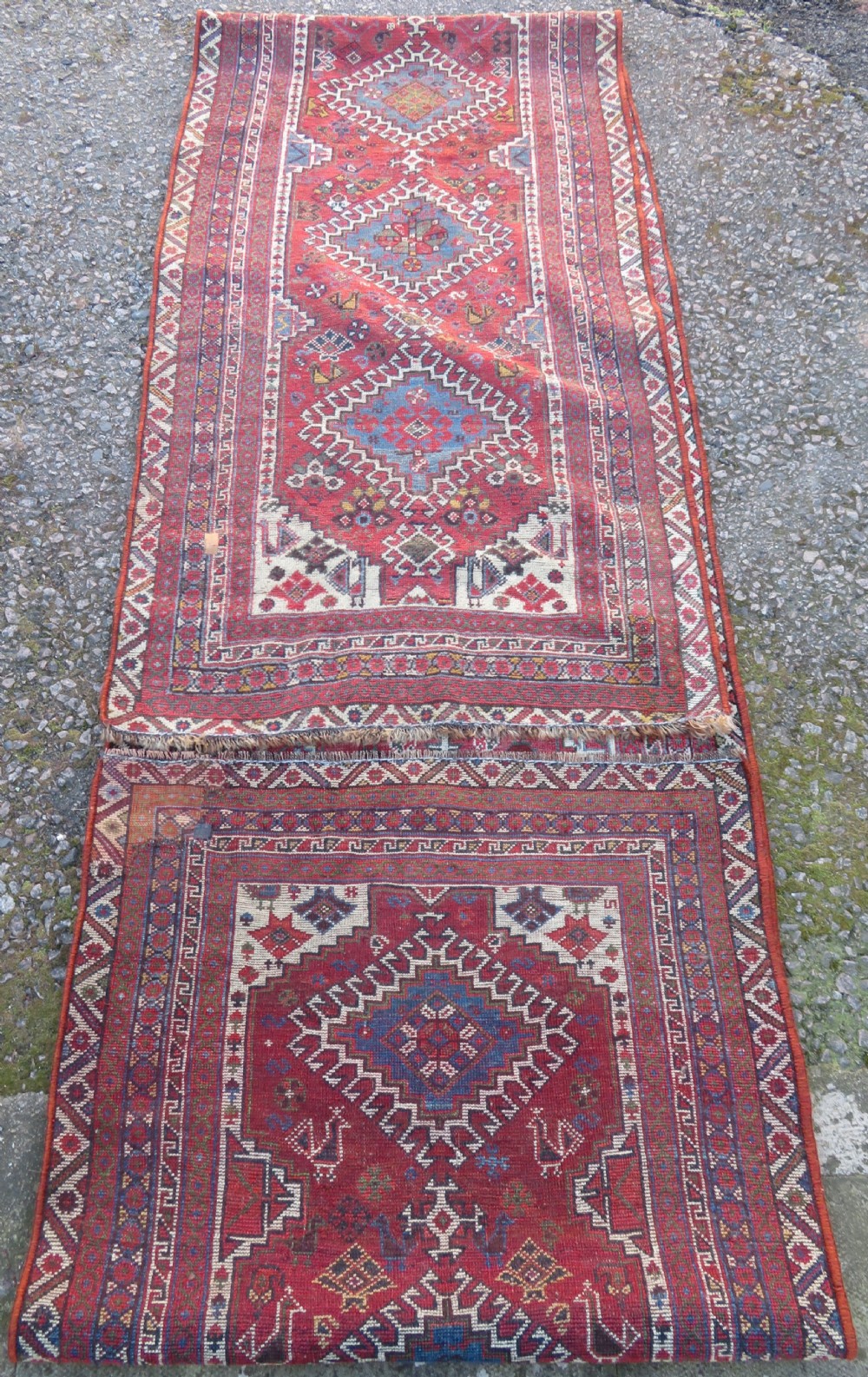 Antique Khamseh Long Narrow Runner. Peacocks & Pecking Chickens. 457cm X 84cm. View XV