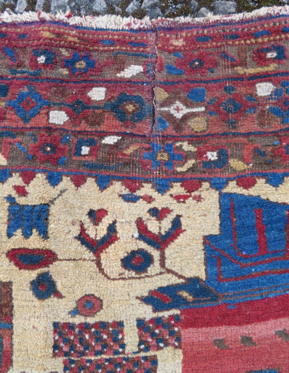 ANTIQUE AFSHAR NEYRIZ RUG. 232CM X 160CM. View IX