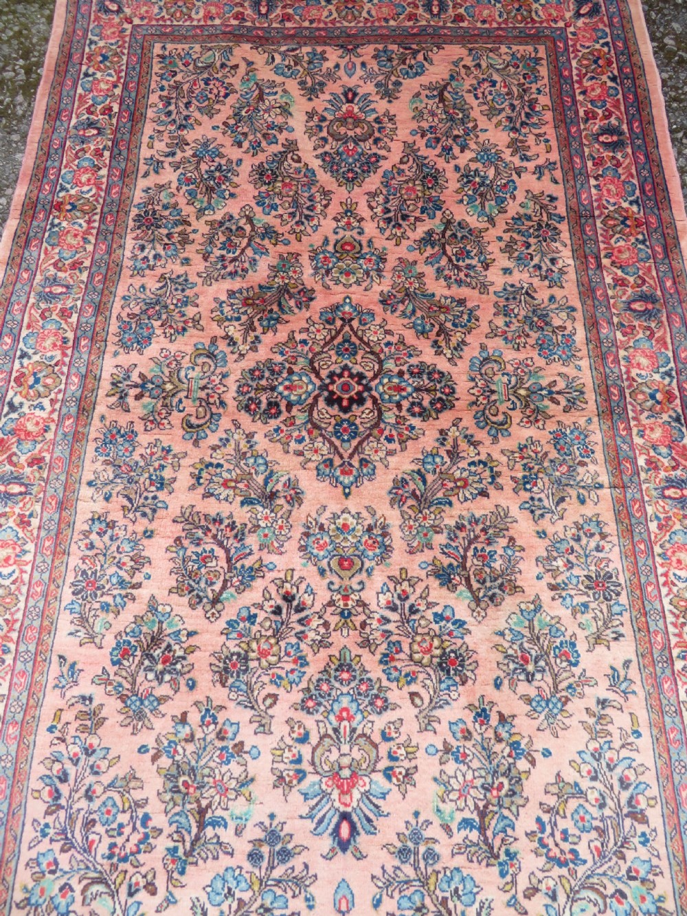 Very Attractive Sarouk Rug. 212cm X 135cm View IV