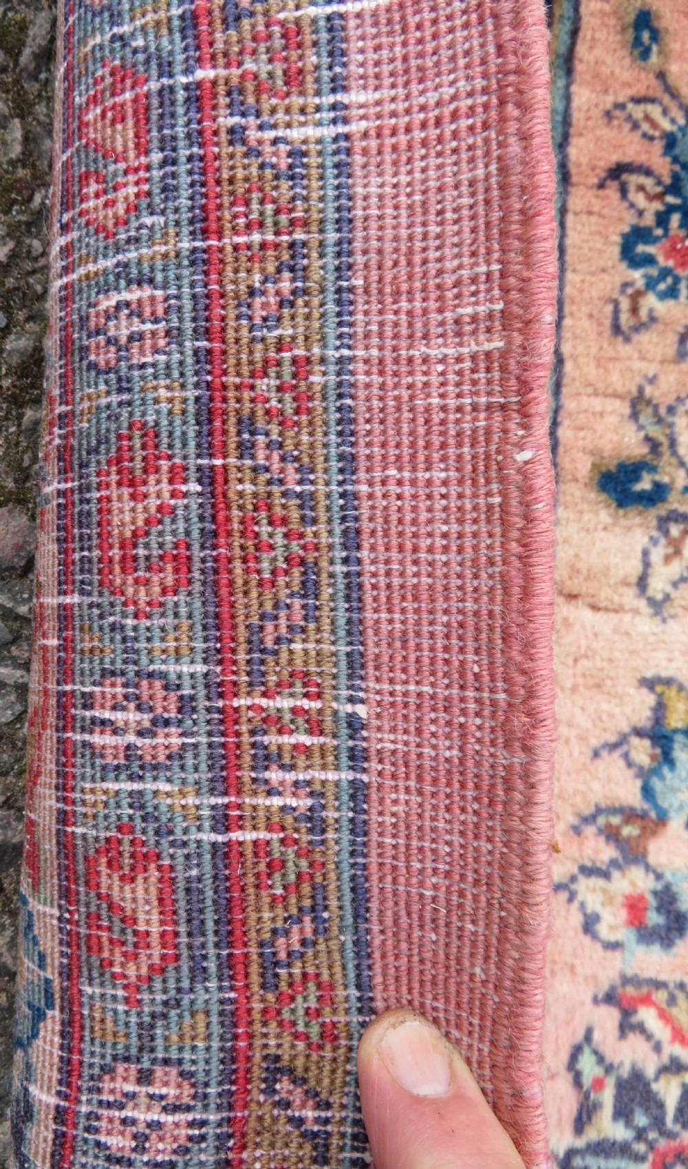 Very Attractive Sarouk Rug. 212cm X 135cm View IX
