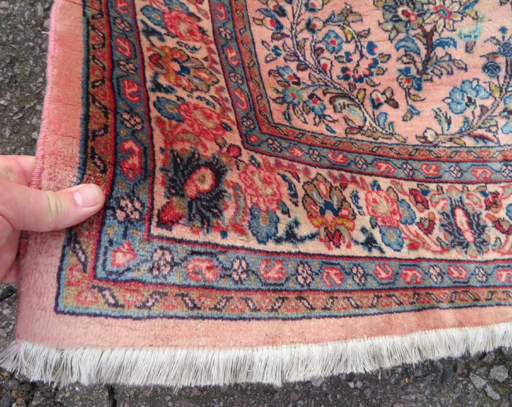 Very Attractive Sarouk Rug. 212cm X 135cm View X