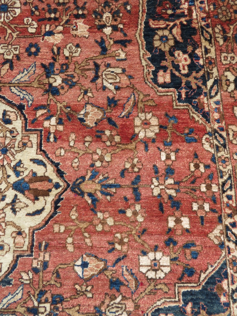 ATTRACTIVE OLD SAROUK CARPET. WEST PERSIA. 306CM X 212CM.
C
 View XIV