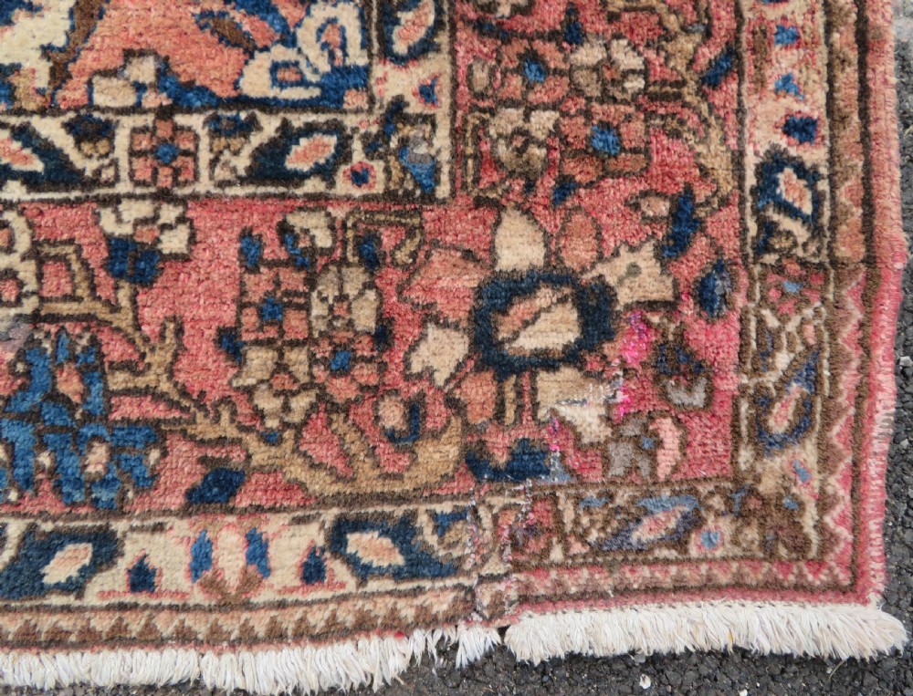 ATTRACTIVE OLD SAROUK CARPET. WEST PERSIA. 306CM X 212CM.
C
 View XVI