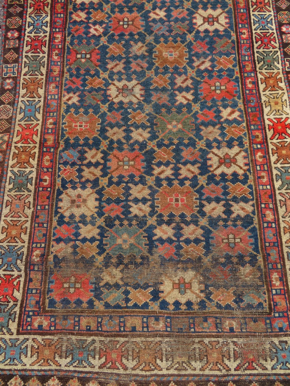 ANTIQUE CAUCASIAN SHIRVAN RUNNER LONG RUG. 430CM X 112CM. View VII