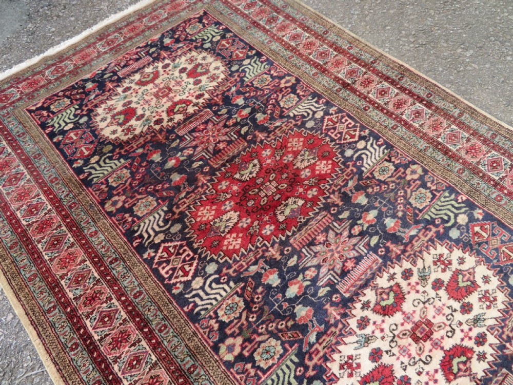 ANTIQUE INDIAN RUG. 199CM X 139CM. View IV