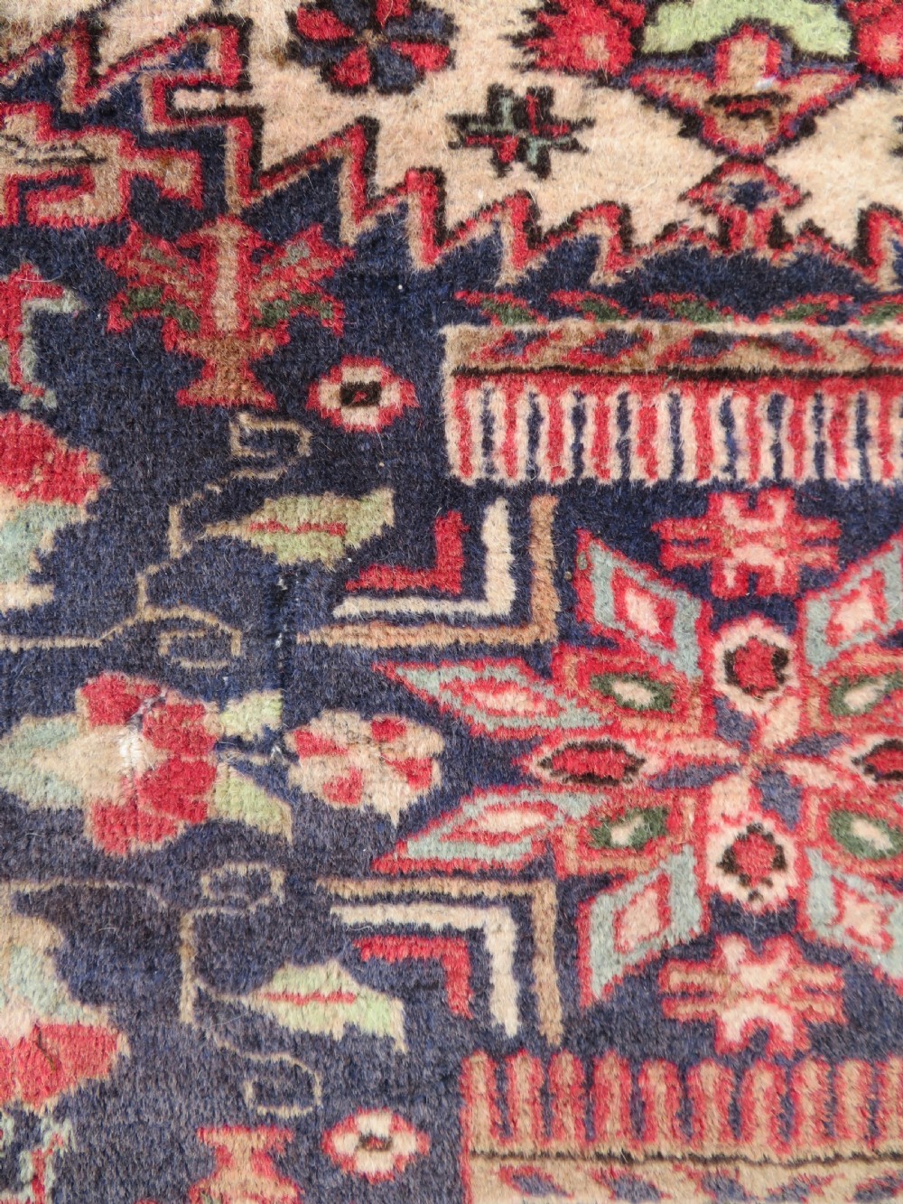 ANTIQUE INDIAN RUG. 199CM X 139CM. View XIII