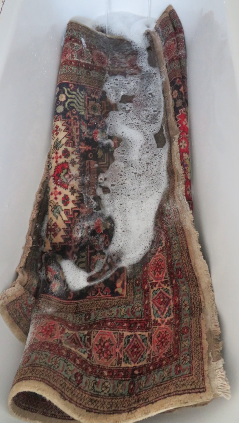 ANTIQUE INDIAN RUG. 199CM X 139CM. View XXI