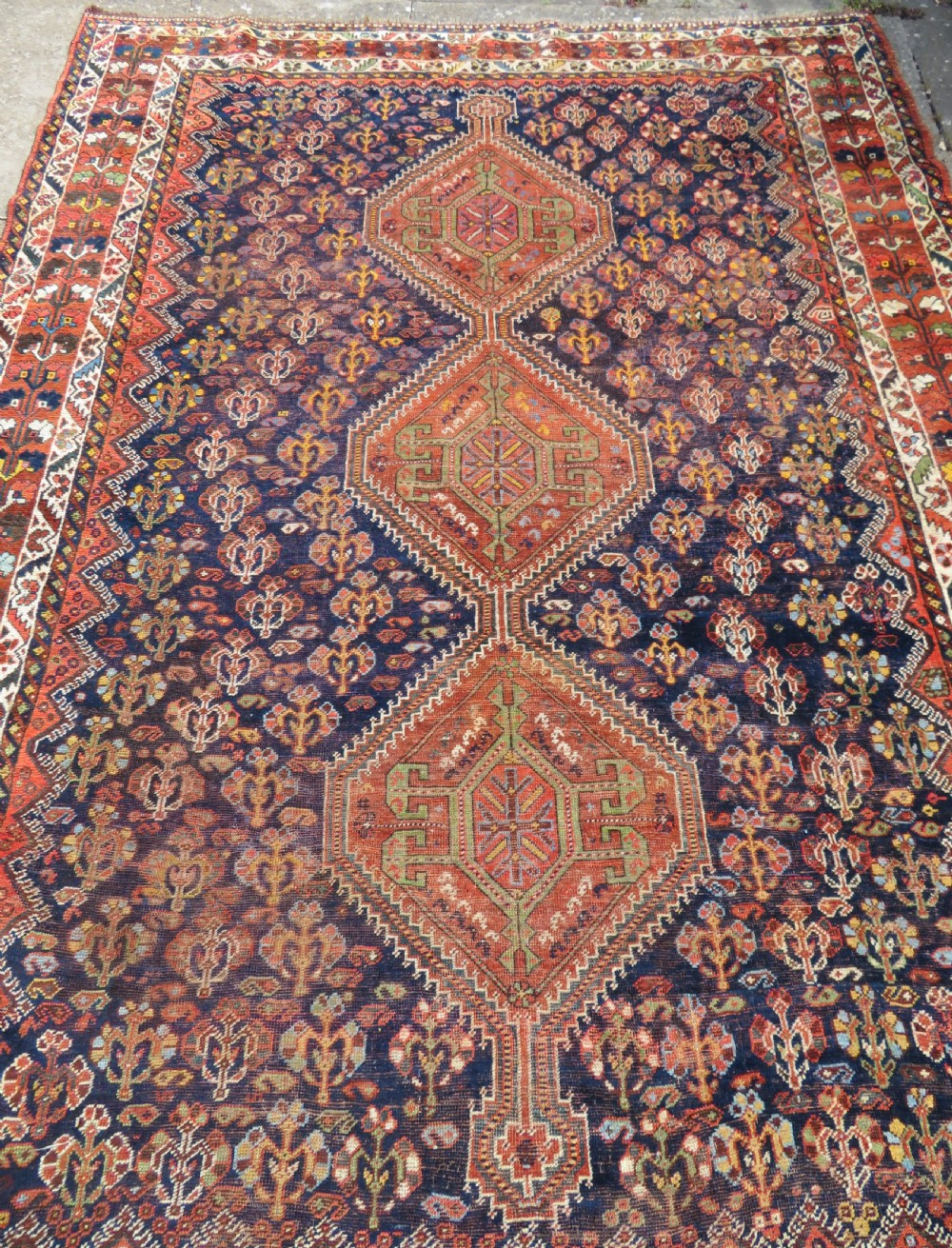 ANTIQUE QASHQAI KHAMSEH TRIBAL CARPET. SOUTH WEST PERSIA. 320CM X 220CM. View III