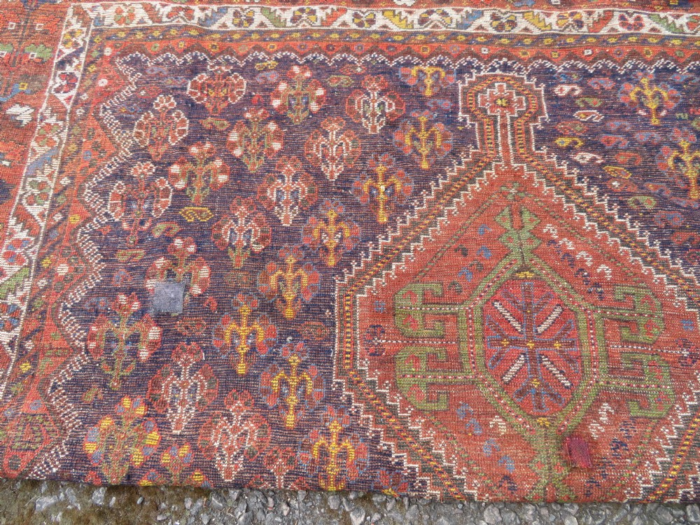 ANTIQUE QASHQAI KHAMSEH TRIBAL CARPET. SOUTH WEST PERSIA. 320CM X 220CM. View XX