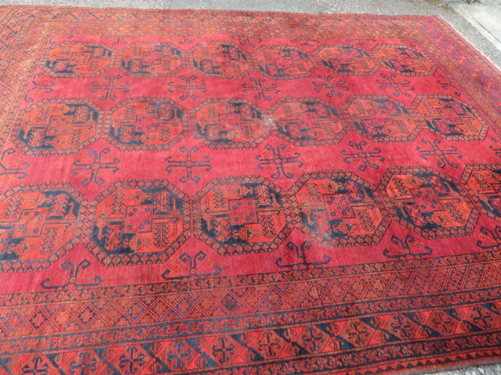 LARGE ANTIQUE AFGHAN ERSARI MAIN CARPET. CIRCA 1880. 427CM X 319CM. View IX