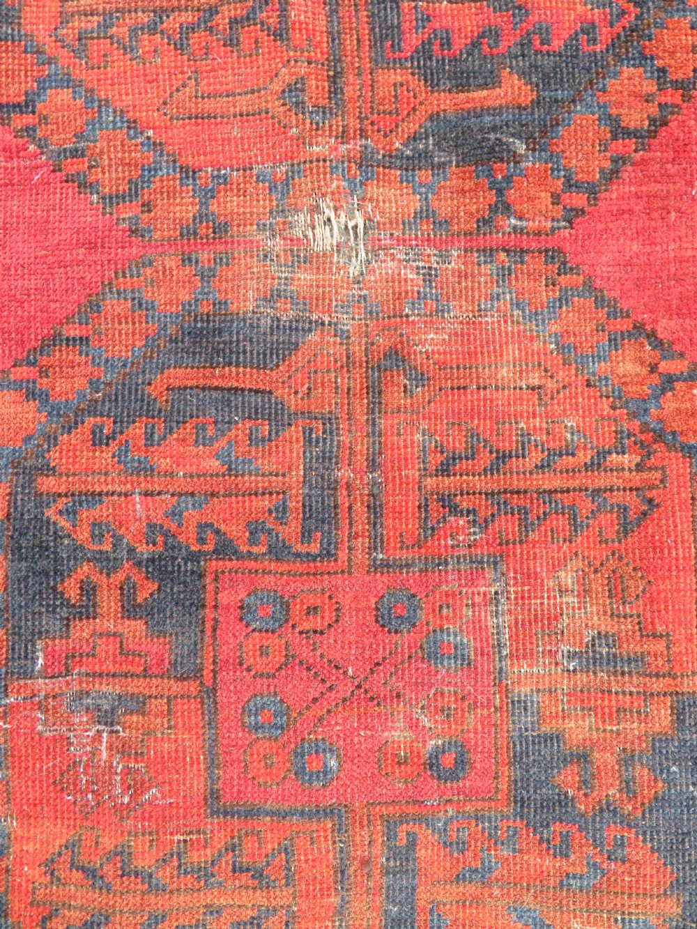 LARGE ANTIQUE AFGHAN ERSARI MAIN CARPET. CIRCA 1880. 427CM X 319CM. View XVI
