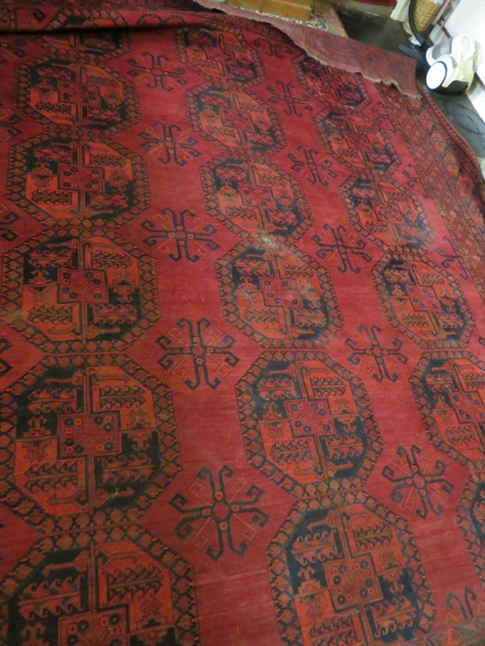 LARGE ANTIQUE AFGHAN ERSARI MAIN CARPET. CIRCA 1880. 427CM X 319CM. View XXIX