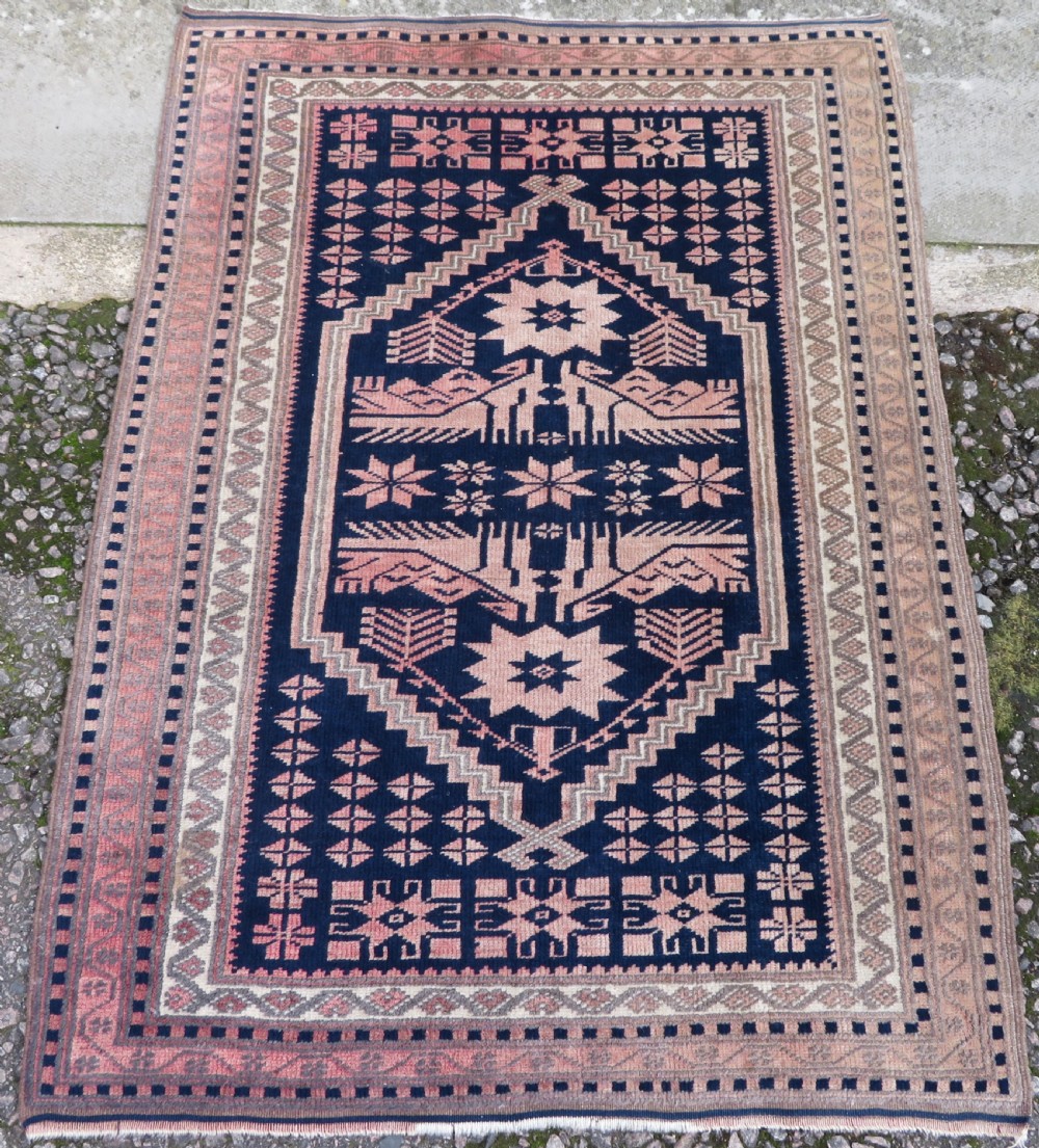 TURKISH YAGCIBEDIR RUG. 122CM X 89CM.