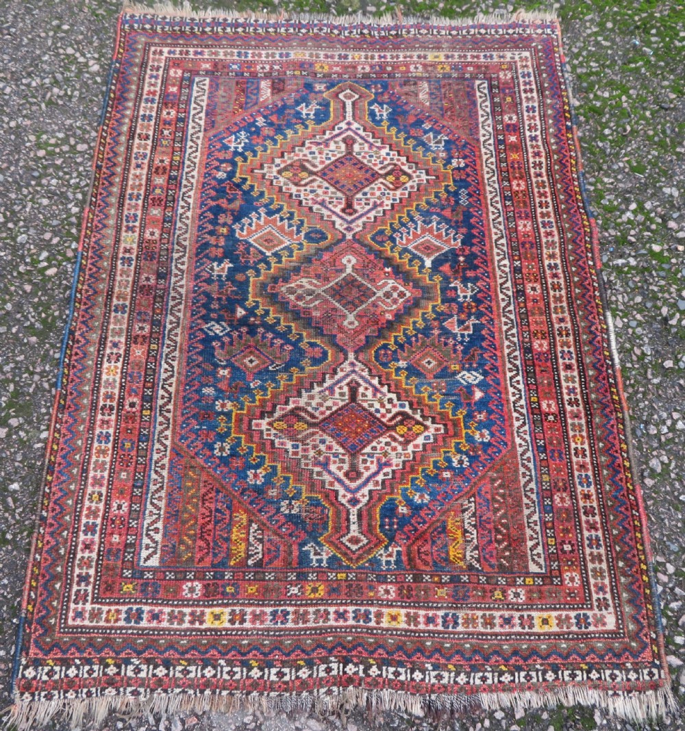 ANTIQUE KHAMSEH RUG. 153CM X 108CM.