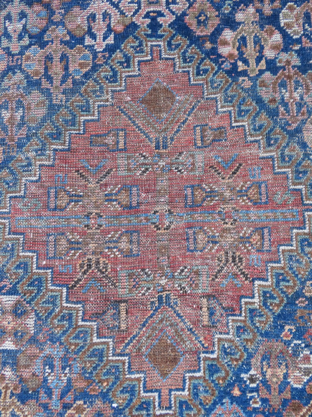 Khamseh Tribal Carpet. 296cm X 223cm. View XV